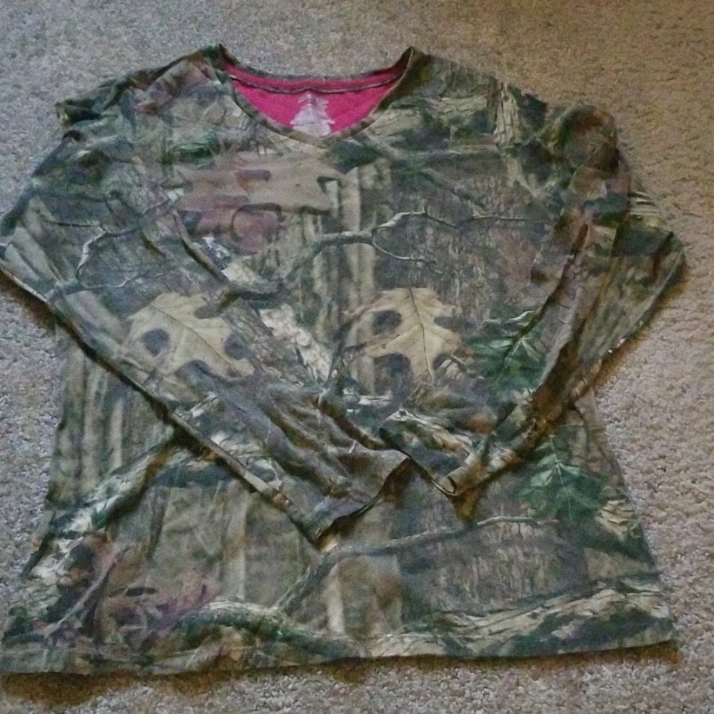 Real tree long sleeve tee